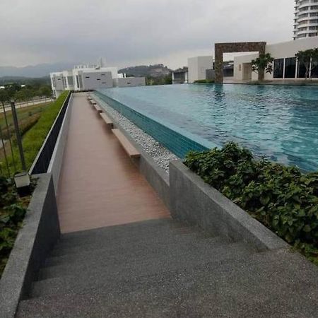Ss Condostay Residensi Lili, Nilai Nearby Klia, Usim - Infinity Pool, Wifi, Smart Tv Экстерьер фото